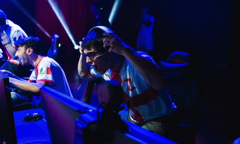 zena-pericolo-banner